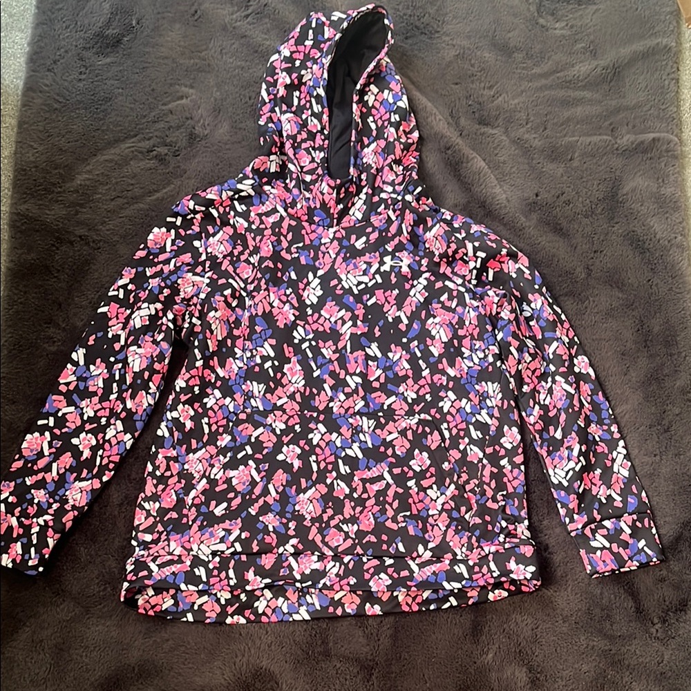 Girls Under Armor colorful pattern sweatshirt